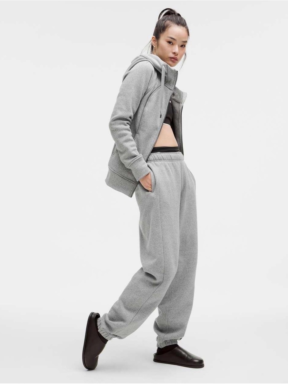 Lululemon Gray High Rise Scuba Jogger XXS
